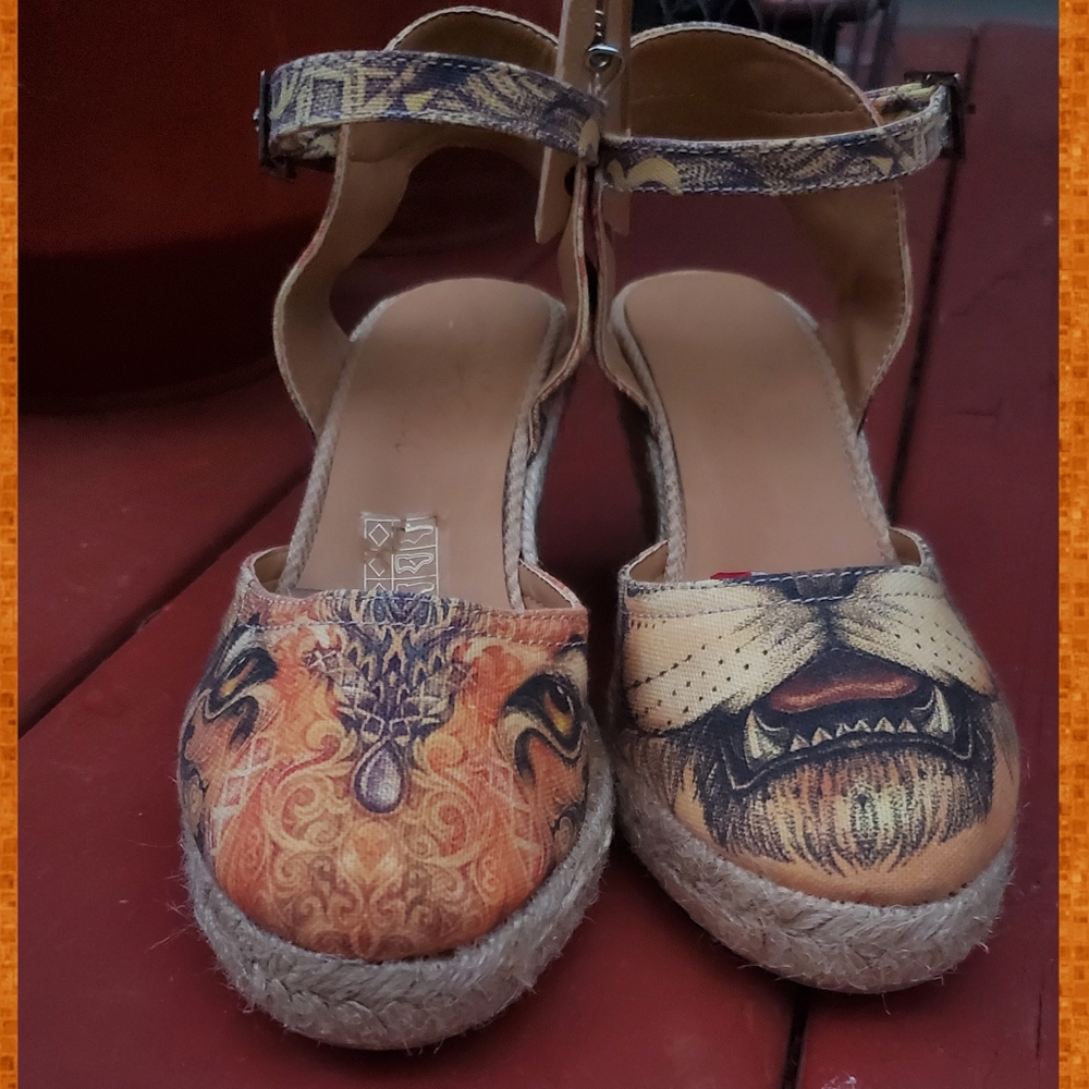 Lion love 🐱 SUNDIAS Espadrille wedge Sandal quirky boho shoes NWOB sz 36